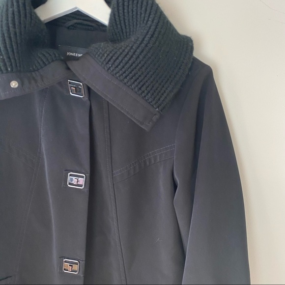 Jones New York Black Jacket with Snaps and Large Sweater Collar - Picture 5 of 13